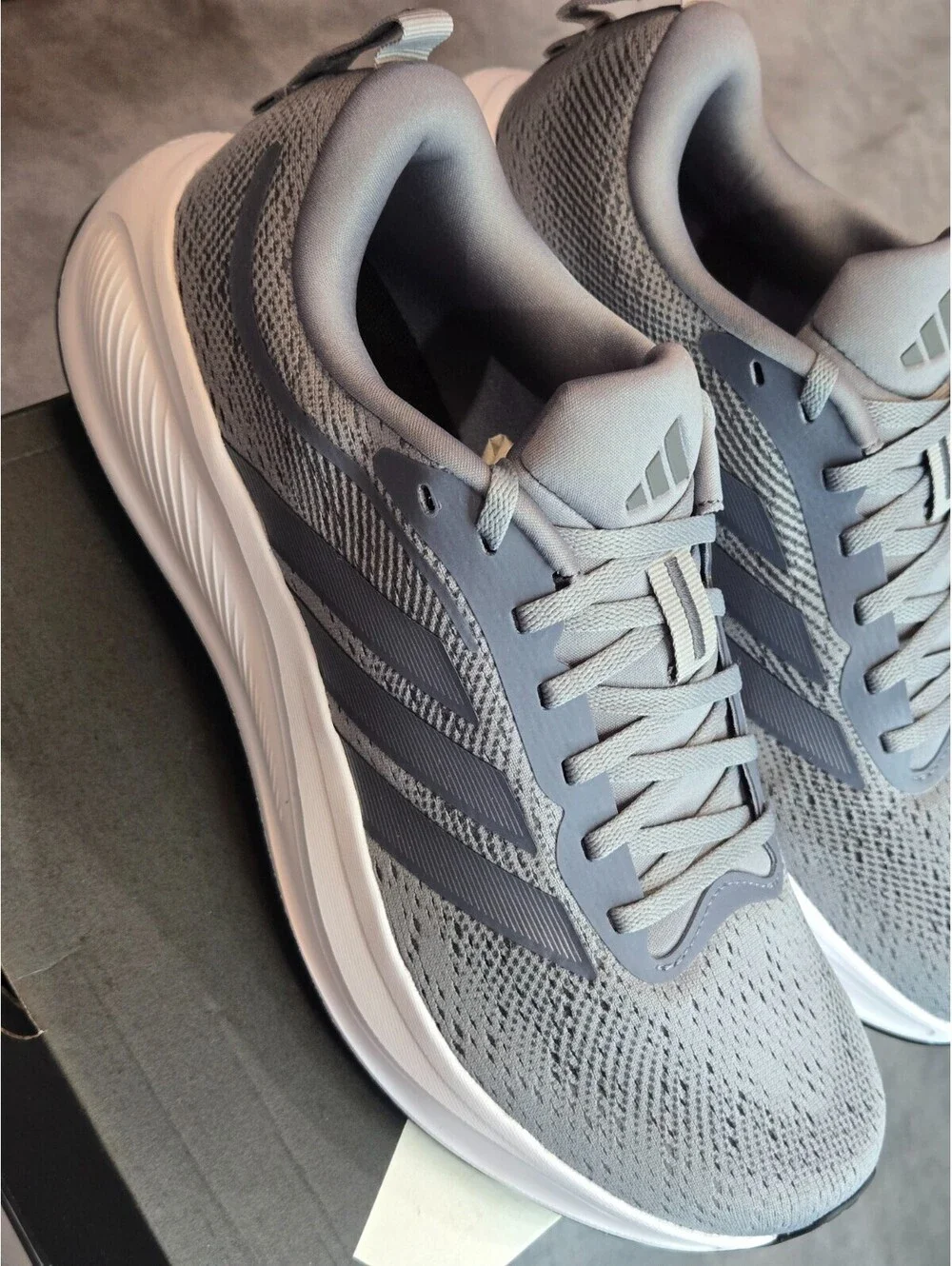 adidas Response Pace - Grey / White (KJ1774) Men's 8.5 BRAND NEW IN BOX